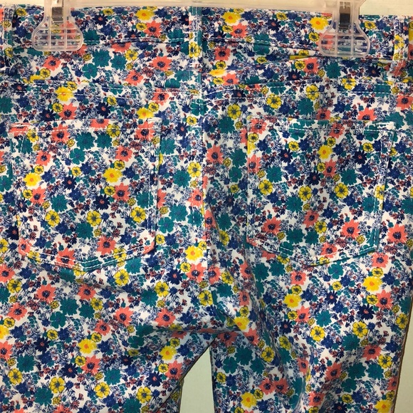 Old Navy Girls Jeggings and Blouse - Picture 7 of 8